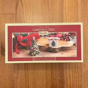 Spode Christmas Tree ‘Tree and Box’ Salt and Pepper Shakers